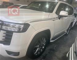 تۆیۆتا لاند کروزەر